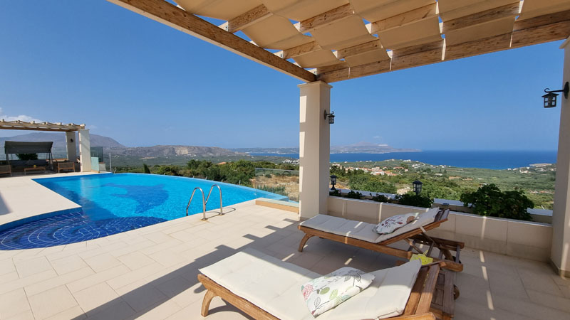 Swimming pool area 2