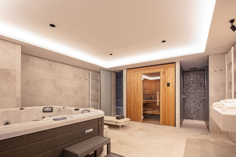 Indoor-31